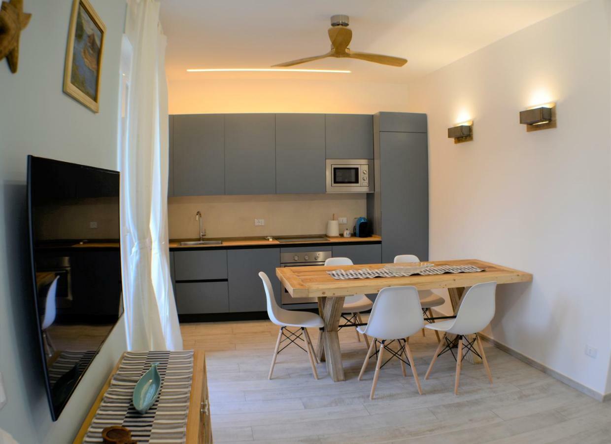 Casemaggi Beach House Terrace 韦内雷港 外观 照片